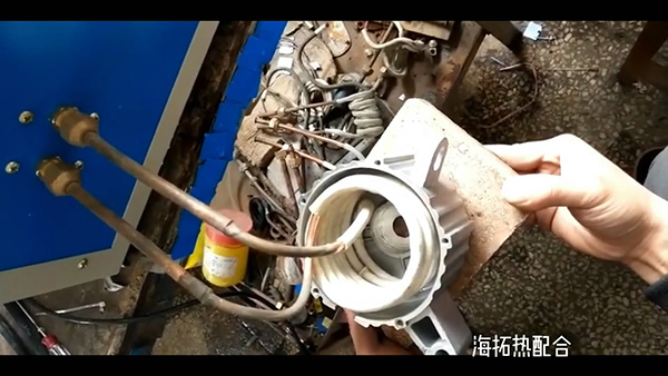 高頻加熱機(jī)對(duì)馬達(dá)電機(jī)定子轉(zhuǎn)子熱配合熱套工藝